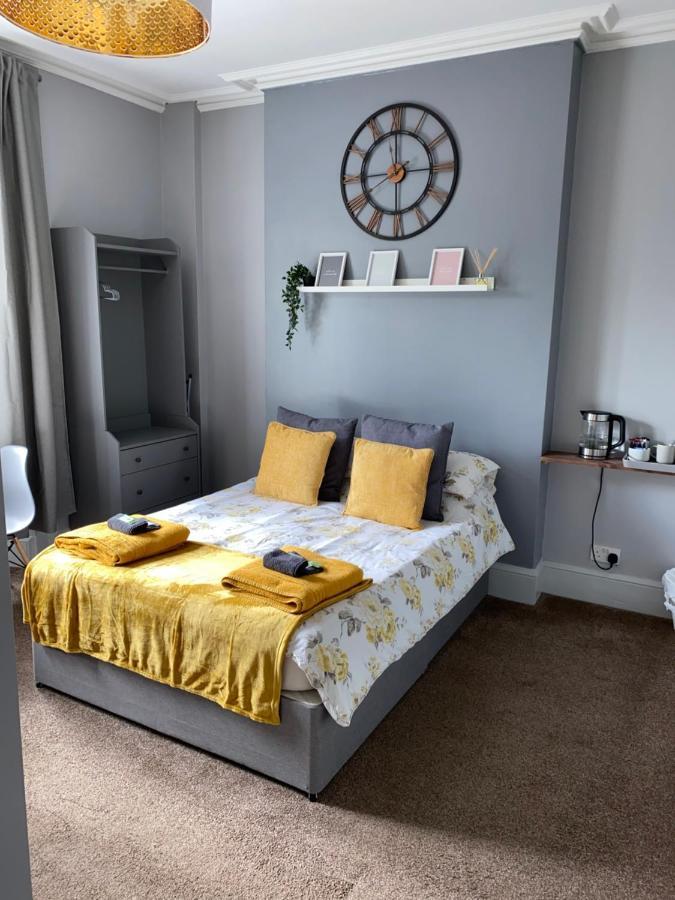 Hall Park Hotel Self Check In Workington Buitenkant foto