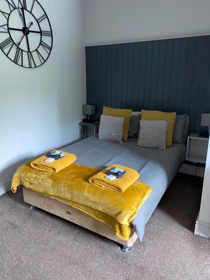Hall Park Hotel Self Check In Workington Buitenkant foto