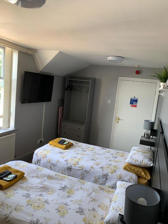 Hall Park Hotel Self Check In Workington Buitenkant foto