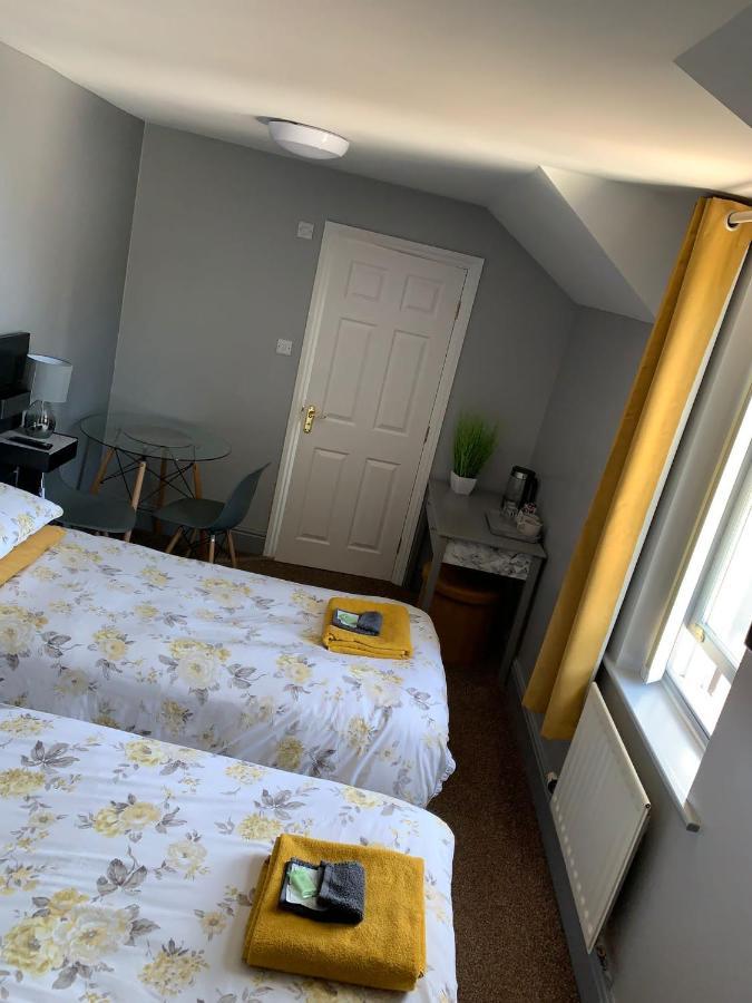 Hall Park Hotel Self Check In Workington Buitenkant foto