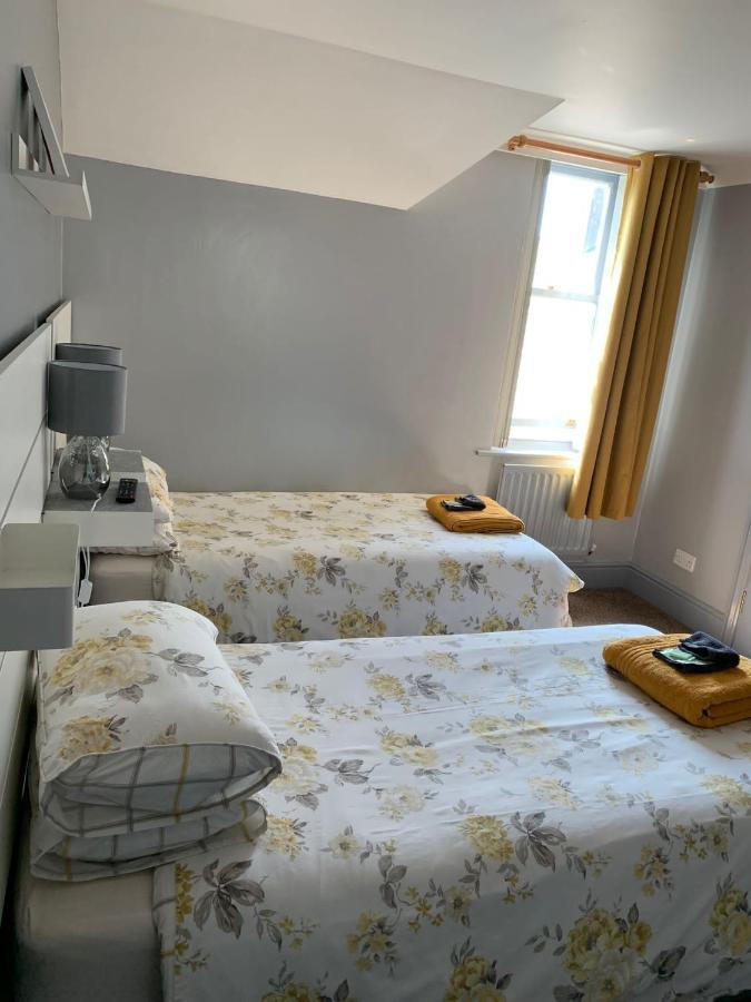 Hall Park Hotel Self Check In Workington Buitenkant foto